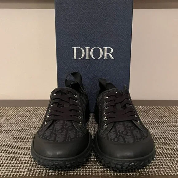 Dior | Shoes | Dior B28 Oblique Low Top Lt Sneakers In Black  display picture 1